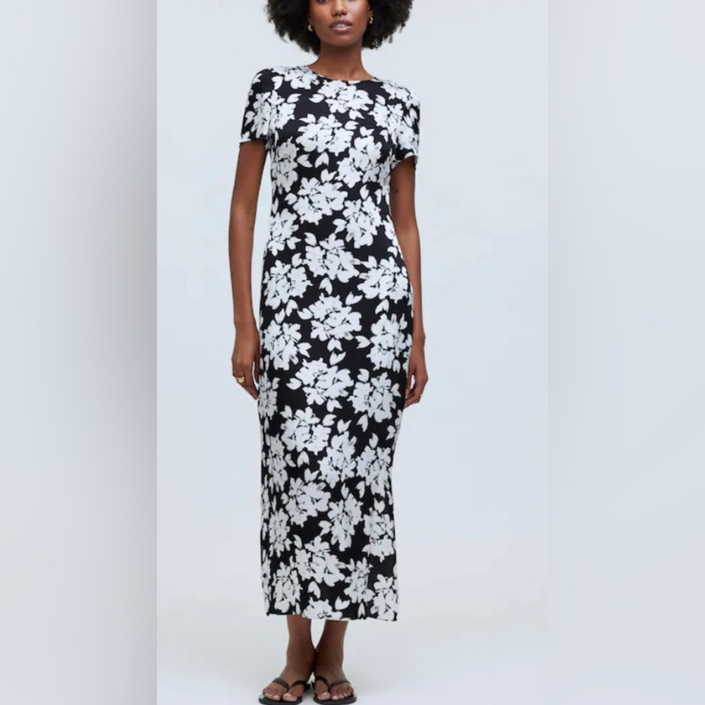 Madewell hammered satin maxi dress with pockets !